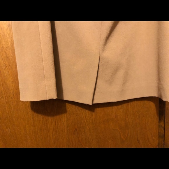 APOSTROPHE SUIT SIZE 6. EUC - Picture 6 of 7